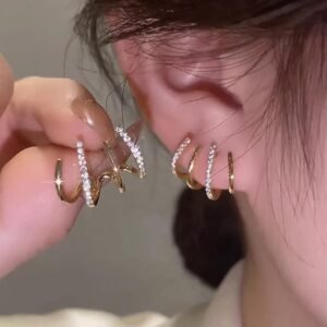 Claw Stud Earring
